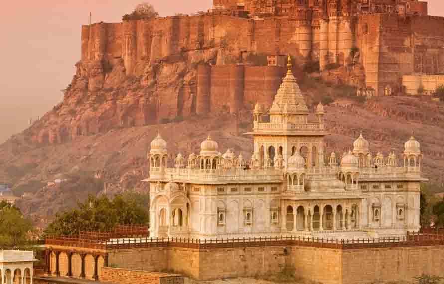 Jaipur Sightseeing for Senior Citizen | Discover Safari Vacations
